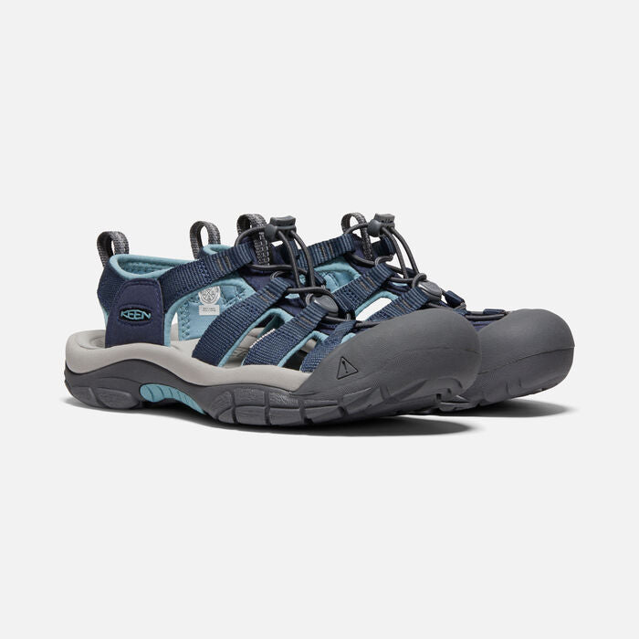 Women's Newport H2 Navy Magnet