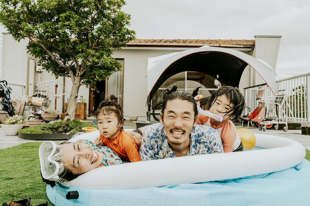 Meet The Nakamoto Family: まいにちを楽 = Enjoy Life Every Day.