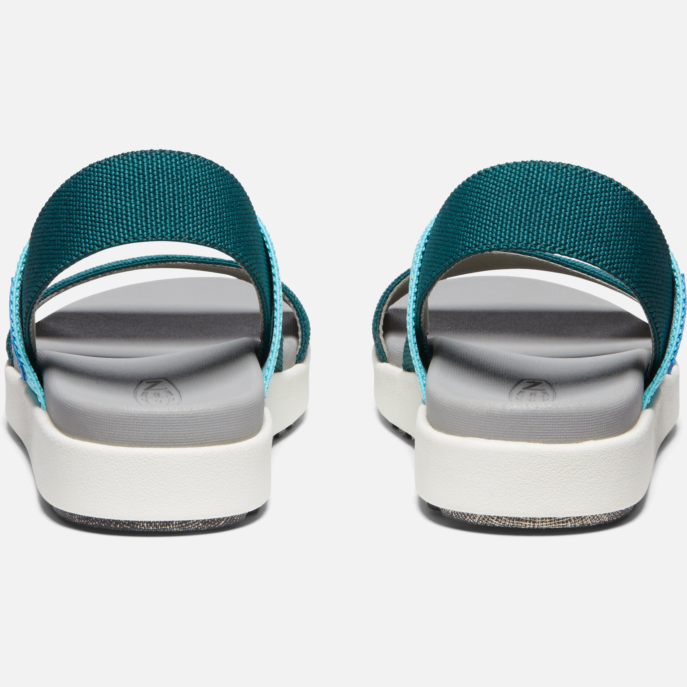 Nike tanjun sandals store waterproof